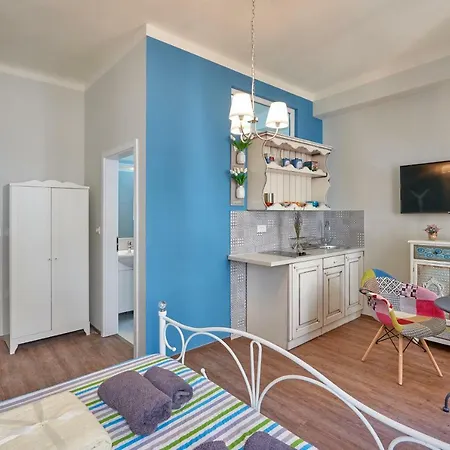 Old Romanitic 1 With Free Private Parking *