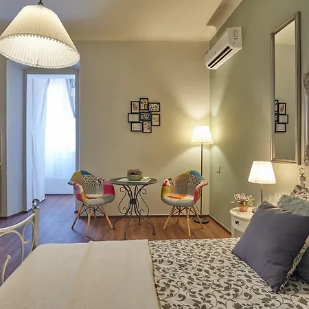 Old Romanitic 1 With Free Private Parking