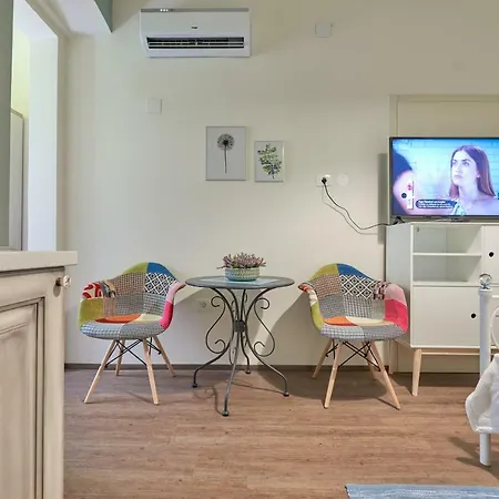 Old Romanitic 1 With Free Private Parking Apartman Pula