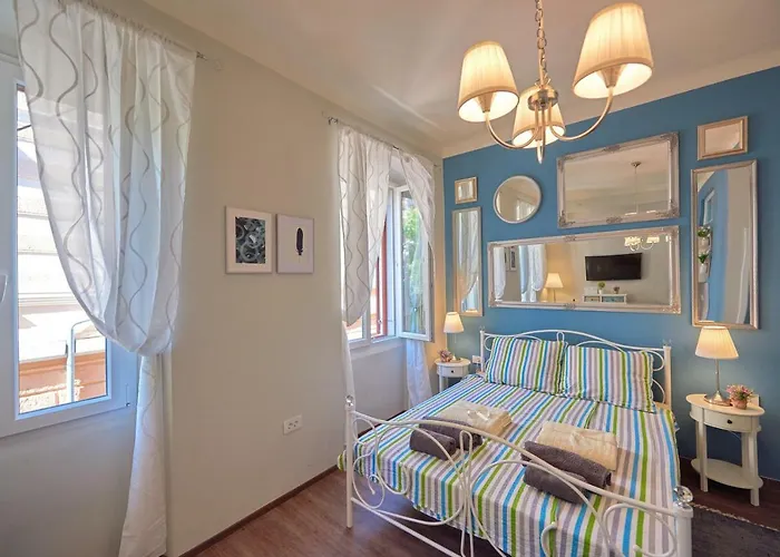 Old Romanitic 1 With Free Private Parking Lejlighed Pula