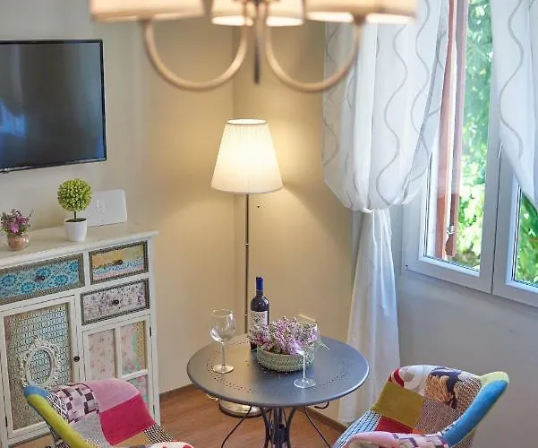 Old Romanitic 1 With Free Private Parking *