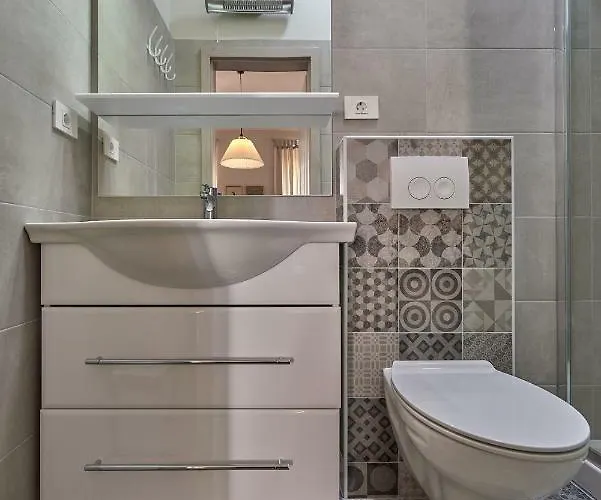 Old Romanitic 1 With Free Private Parking Lejlighed