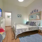 Old Romanitic 1 With Free Private Parking Daire
