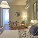 Old Romanitic 1 With Free Private Parking