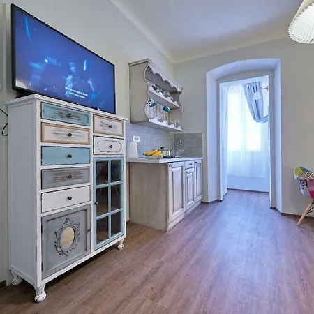 Old Romanitic 1 With Free Private Parking Apartamento *